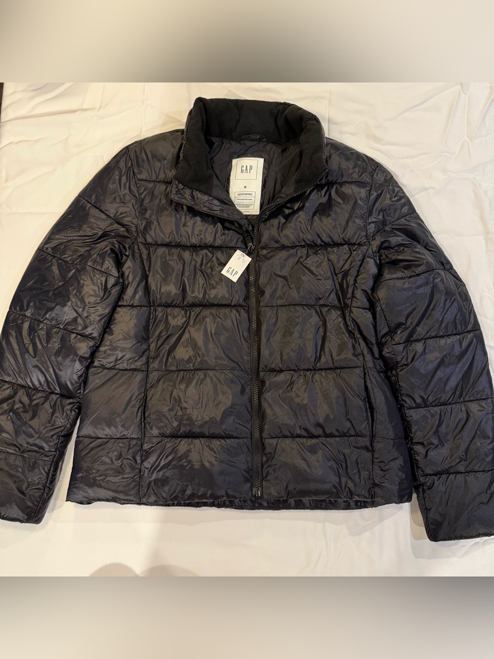 GAP NWT Quilted Puffer Jacket in Black